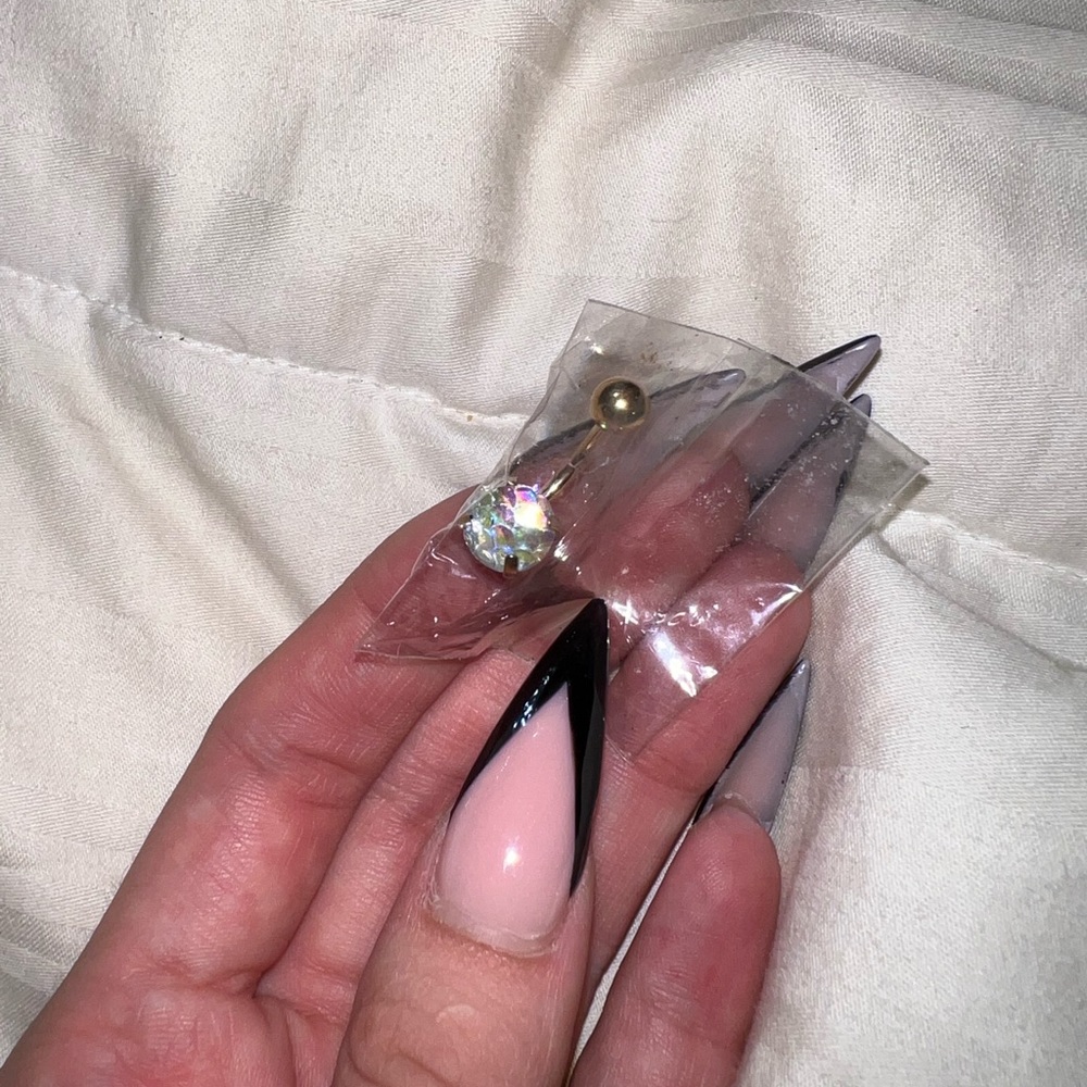 NWOT 14 gauge surgical steel belly ring